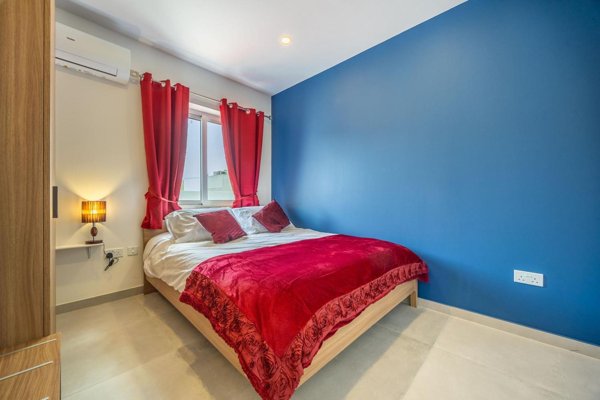 Appartement Sleek & Stylish 2br With Large Private Terrace - Close To Saint Julian's & Tigne Shopping Mall